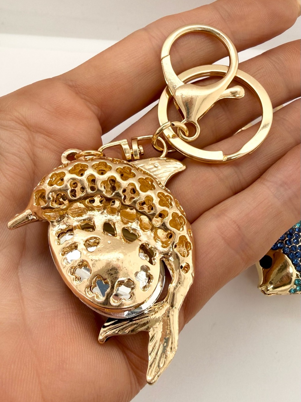 3 Crystal Rhinestone Enamel Fish Starfish Dolphin Keychain Bag Charm Gold Tone - Picture 5 of 7